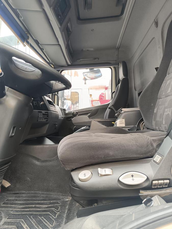 Usado 2007 GROVE GMK 4100L