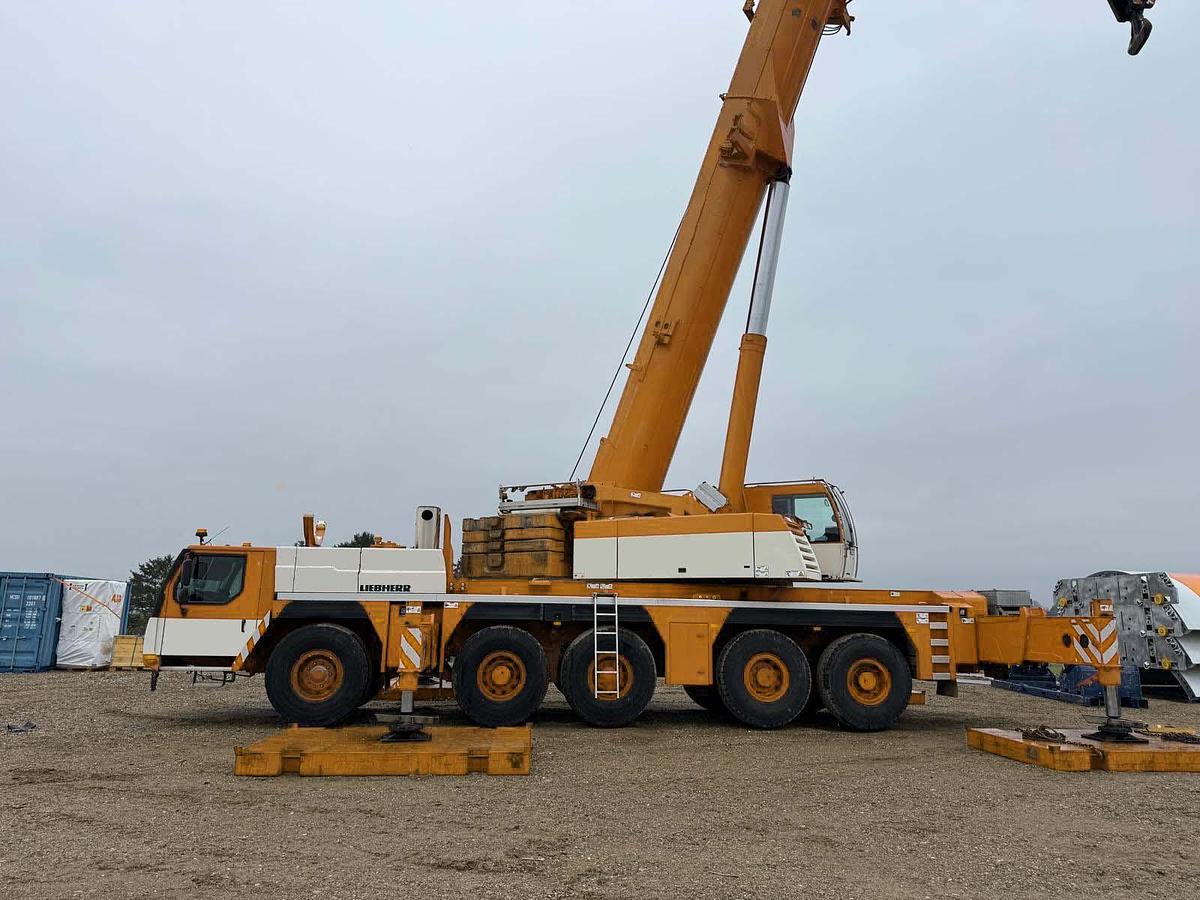 Usado 2010 LIEBHERR LTM 1200-5.1