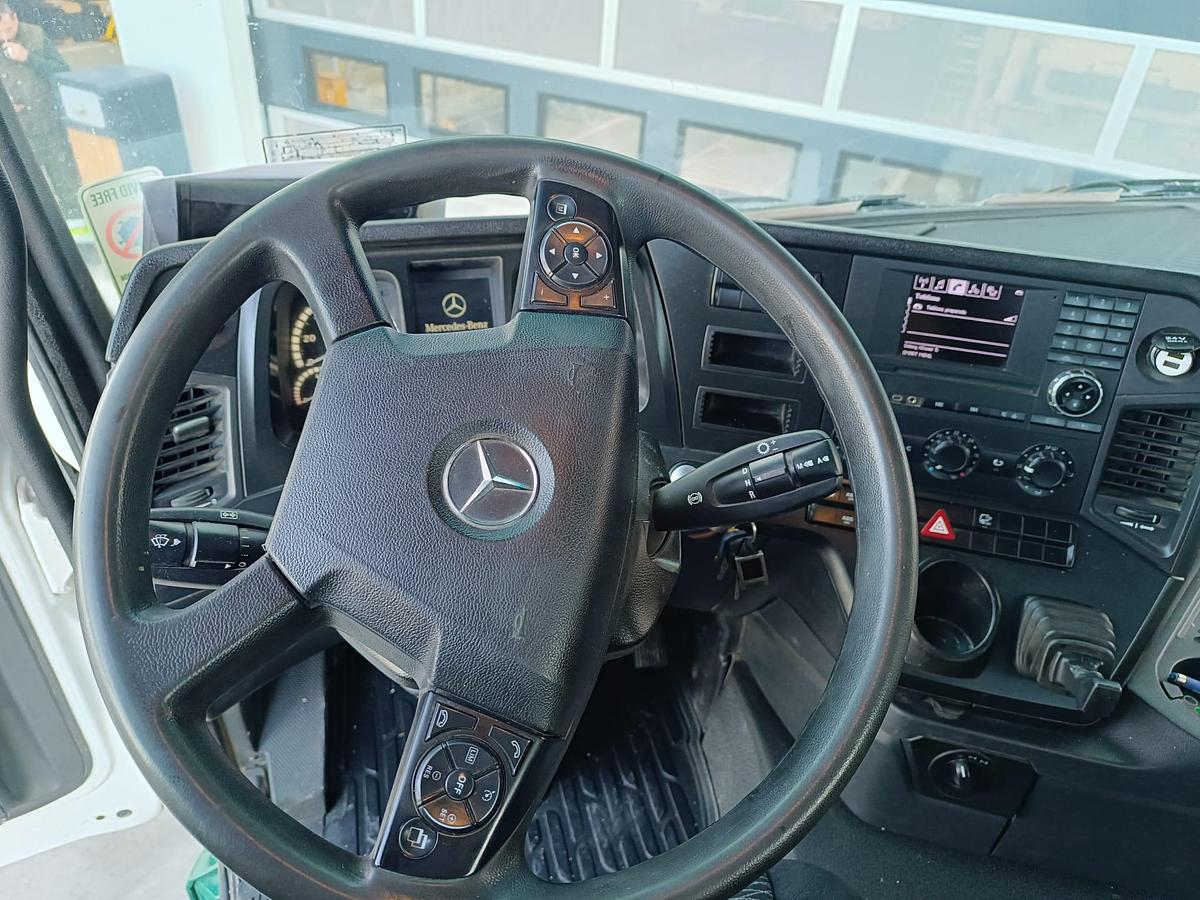 Usado 2017 PUTZMEISTER 42M SOBRE CAMIÓN MERCEDES-BENZ