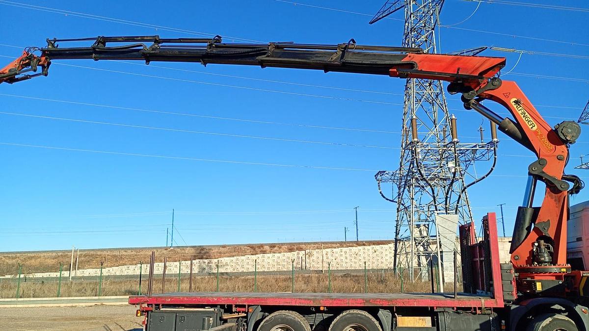 Usado 2005 PALFINGER PK 72002 + JIB