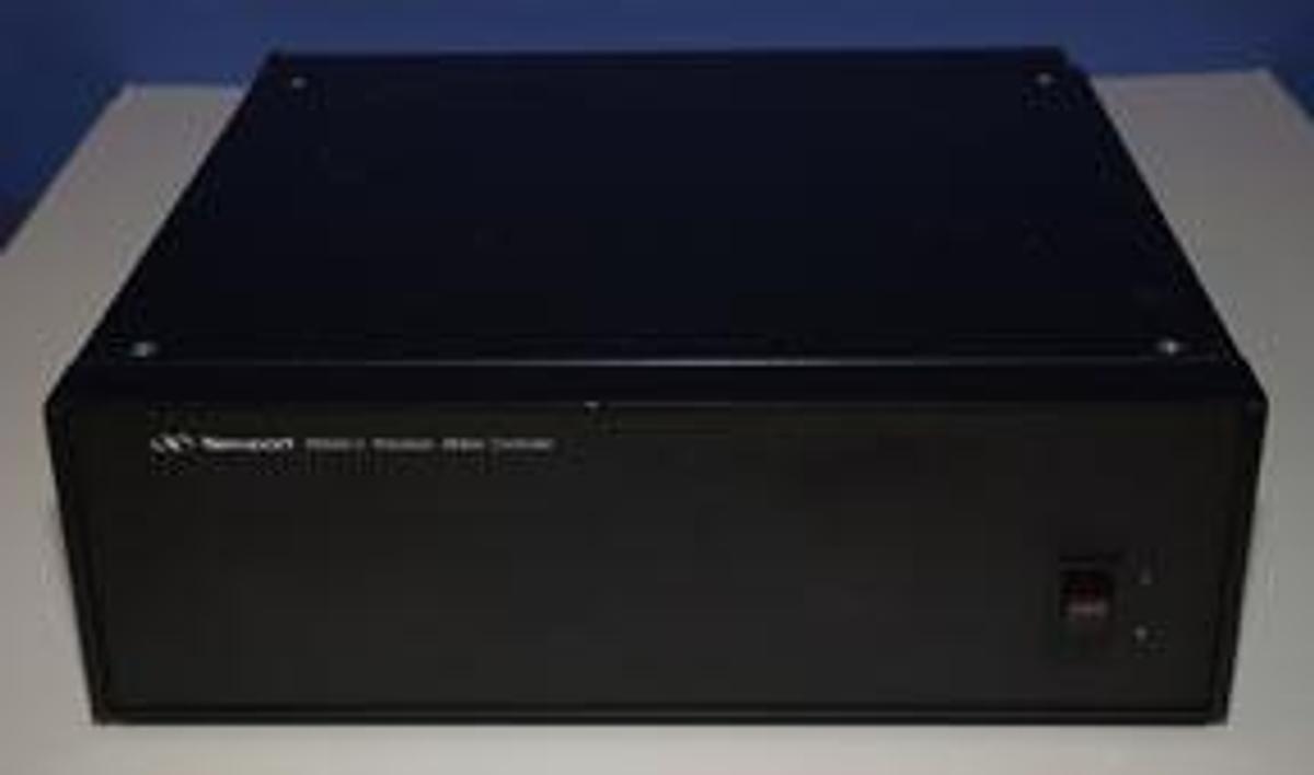Used Newport PM500-4L.100 4" Linear Stage With Controller and Interface Card