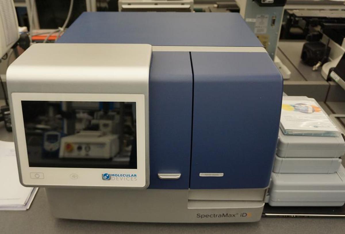 Refurbished 2019 Molecular Devices Spectramax ID5 with SoftMax PRO 7.1 software and Laptop PC
