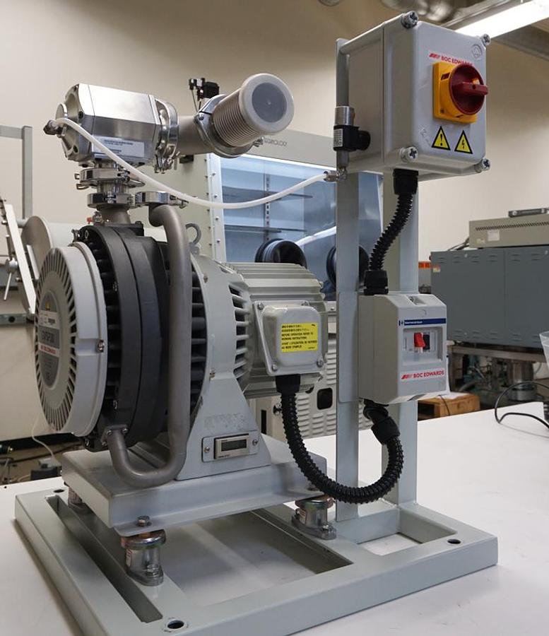 Used Edwards GVSP30 Dry Scroll Pump  NEW UNUSED  20.7cfm
