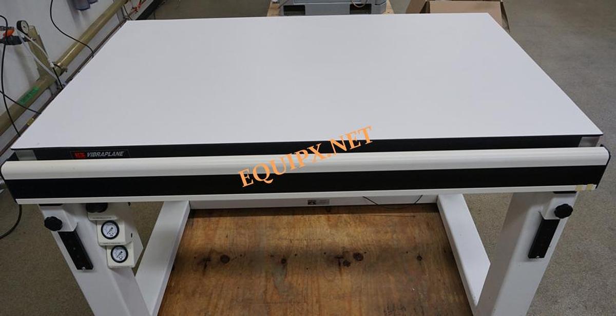 Used Kinetic Systems 9101-02-21 30x48, 800 lb capacity, 2" composite top surfaced with white laminate