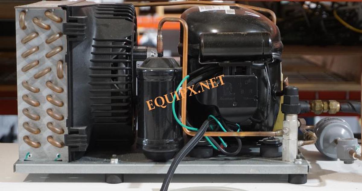 Used Mbraun MB200B 4 port glovebox and MB20 gas purifier with MB-OX Oxygen Analyzer and Activated Charcoal Solvent Removal System (2019)