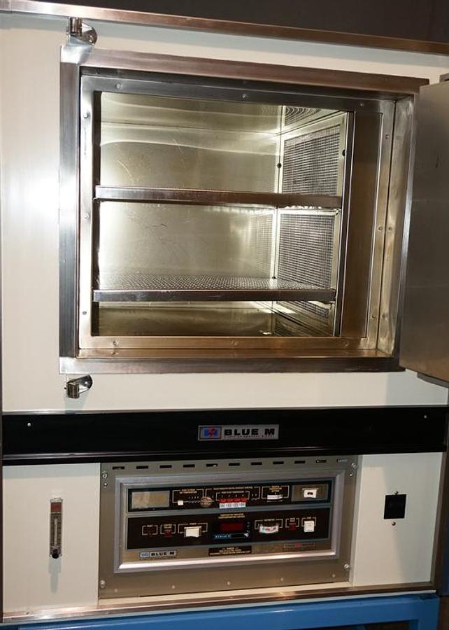 Used Blue M CRO7-256B/C forced air HEPA oven max temp 250C