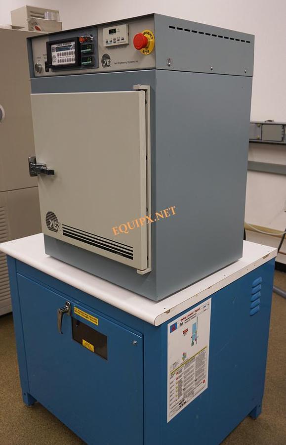 Used Yield Engineering Dual Function YES-58D HMDS and image reversal oven with Alcatel SD2010 pump and cabinet