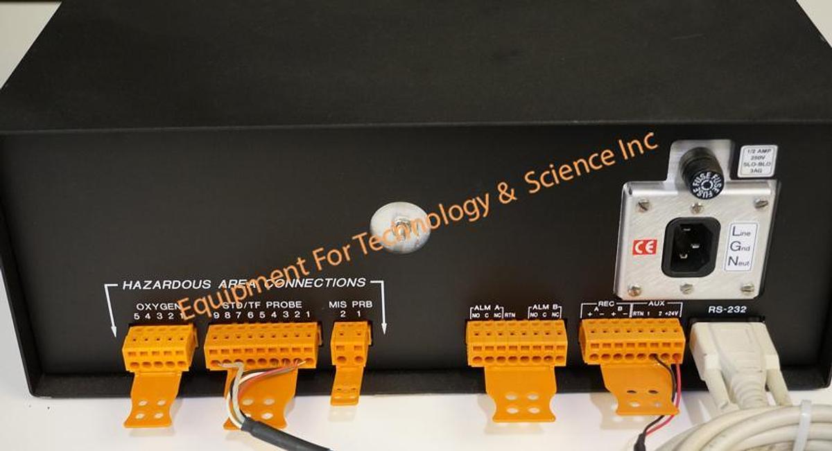 Used Panametrics  Thermoparamagnetic  XMO2-1M-11 Oxygen transmitter and sampling system