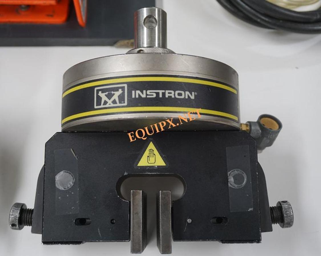 Used Instron 2712-017 5kN (1124lbf)  pair pneumatic side action grips with jaw faces