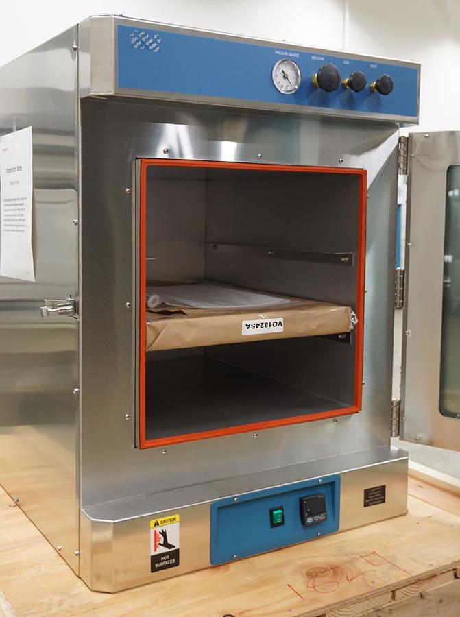 2025 Brand New Thermo Scientific Lindberg Blue M VO1824SA Vacuum  Oven
