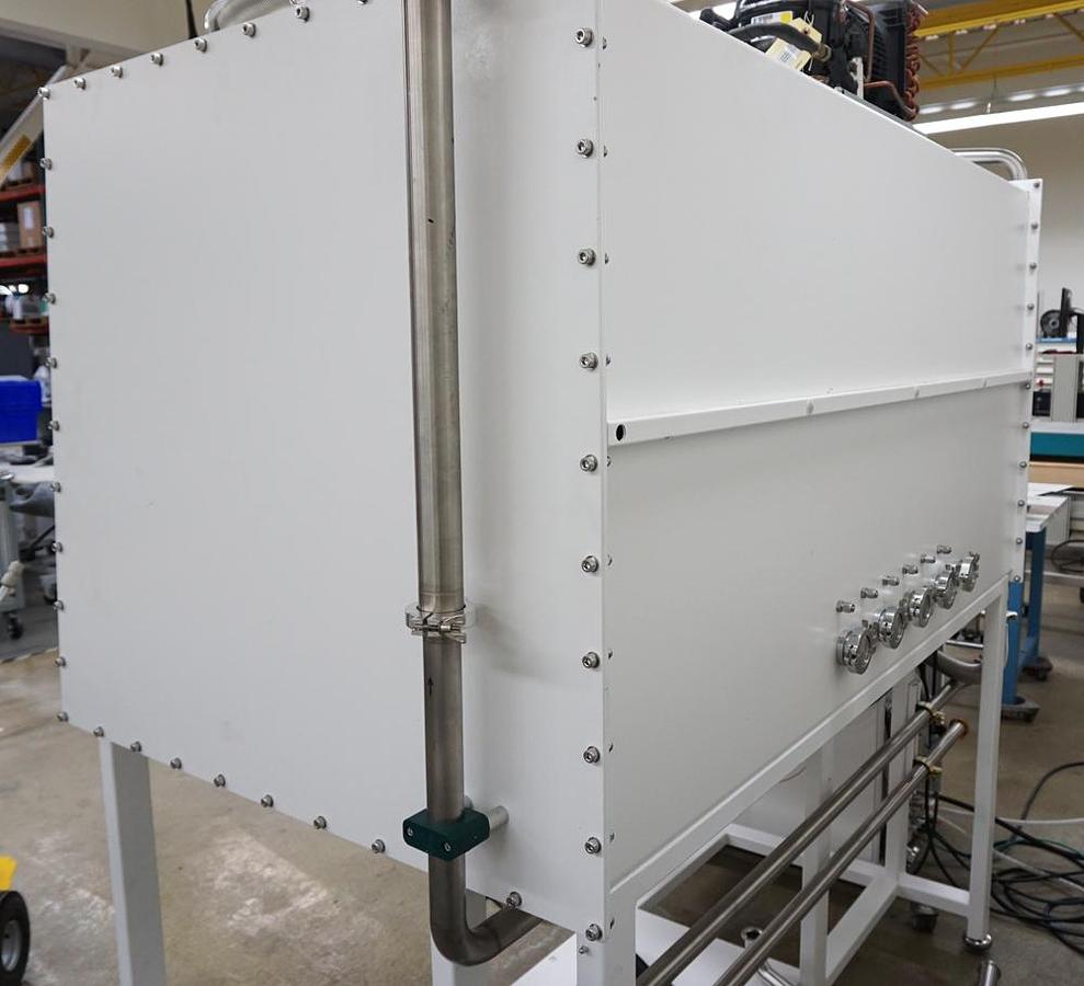 Refurbished 2019 Mbraun MB200B 4 port glovebox and MB20 gas purifier with MB-OX Oxygen Analyzer, dewpoint monitor, and Activated Charcoal Solvent Removal System (2019)