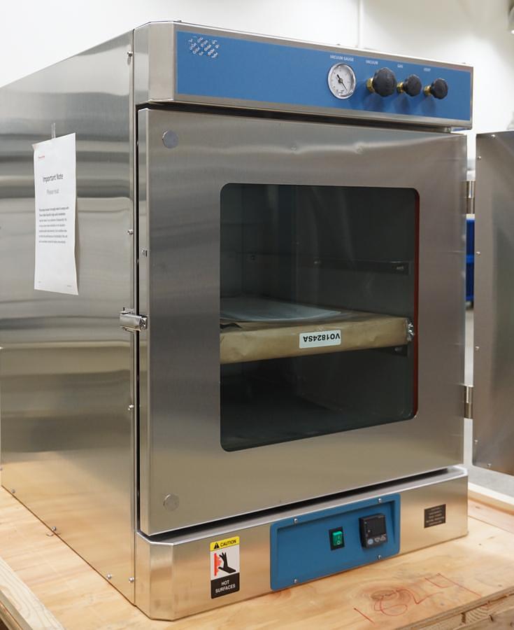 2025 Brand New Thermo Scientific Lindberg Blue M VO1824SA Vacuum  Oven