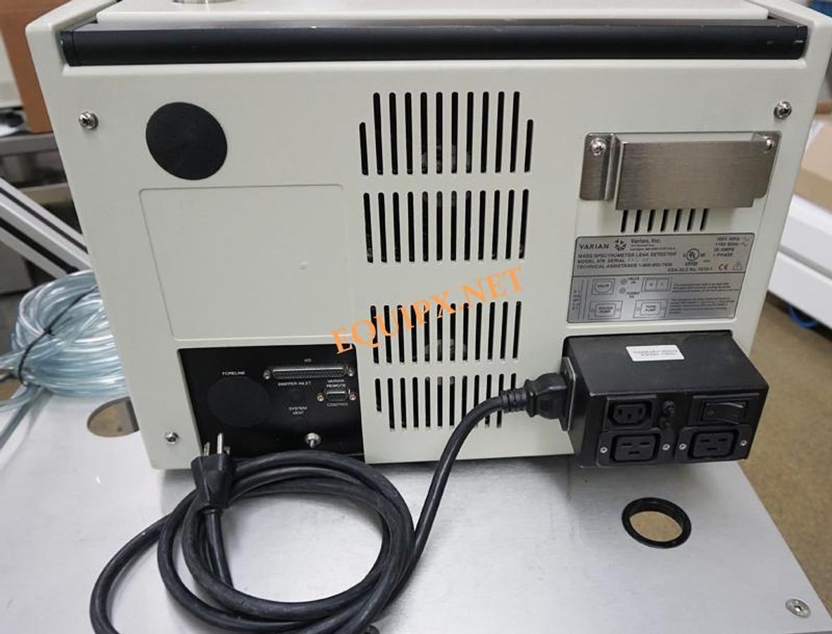 Used Varian 979 Leak detector