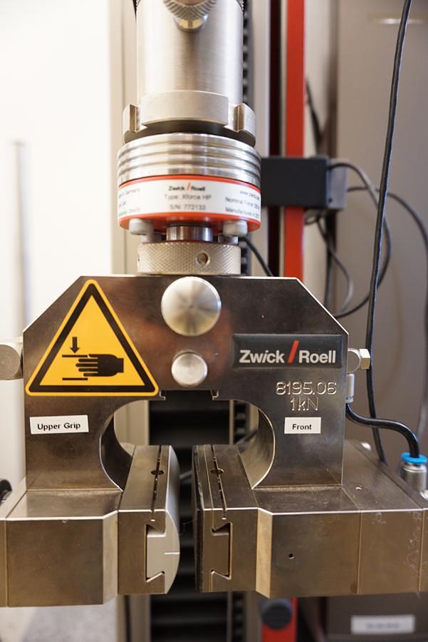 Refurbished 2017 Zwick/Roell Z0.5TN Testing machine for tensile and compression with 500N (112lbf) load capacity Includes 50N and 500N load cells, 1 pair pneumatic grips TestXpert III software