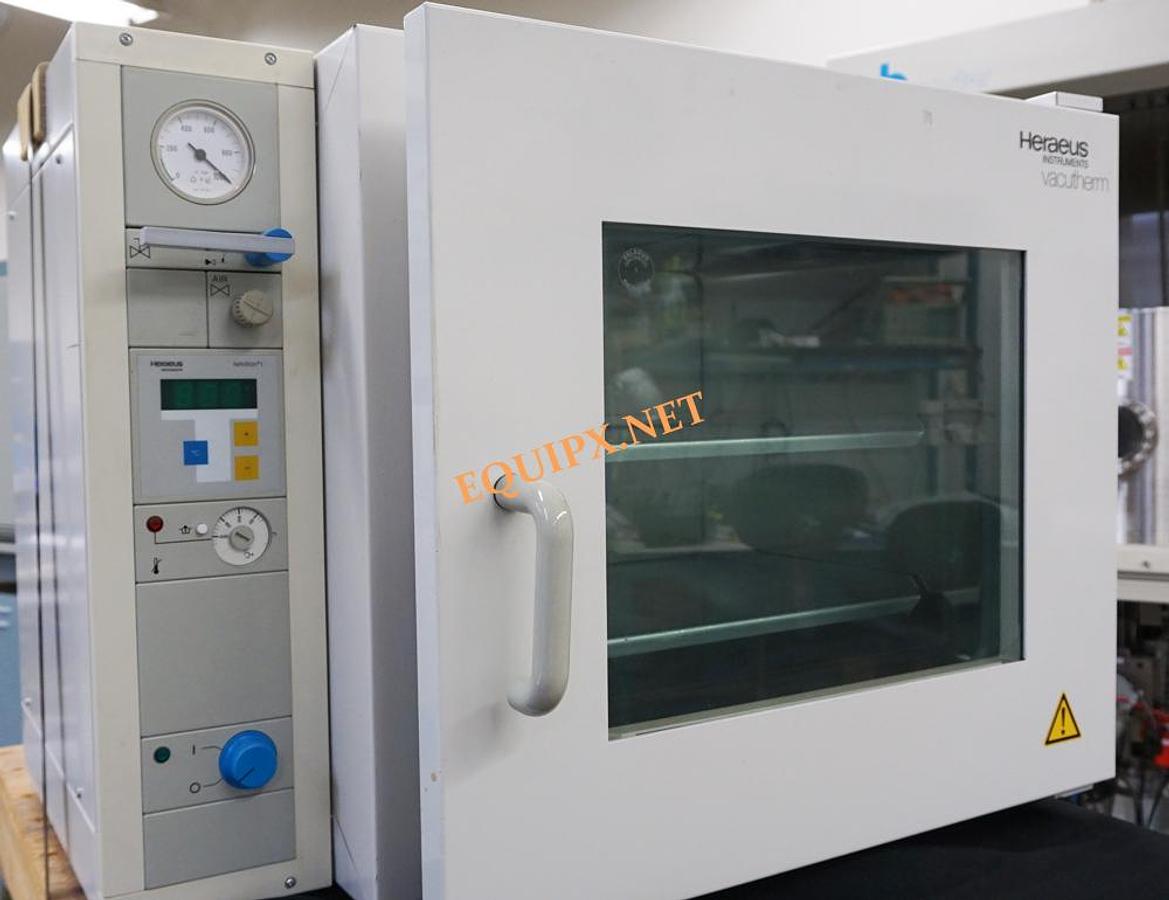 Used Heraeus VT 6060M Vacuum Oven, max 200C (392F)