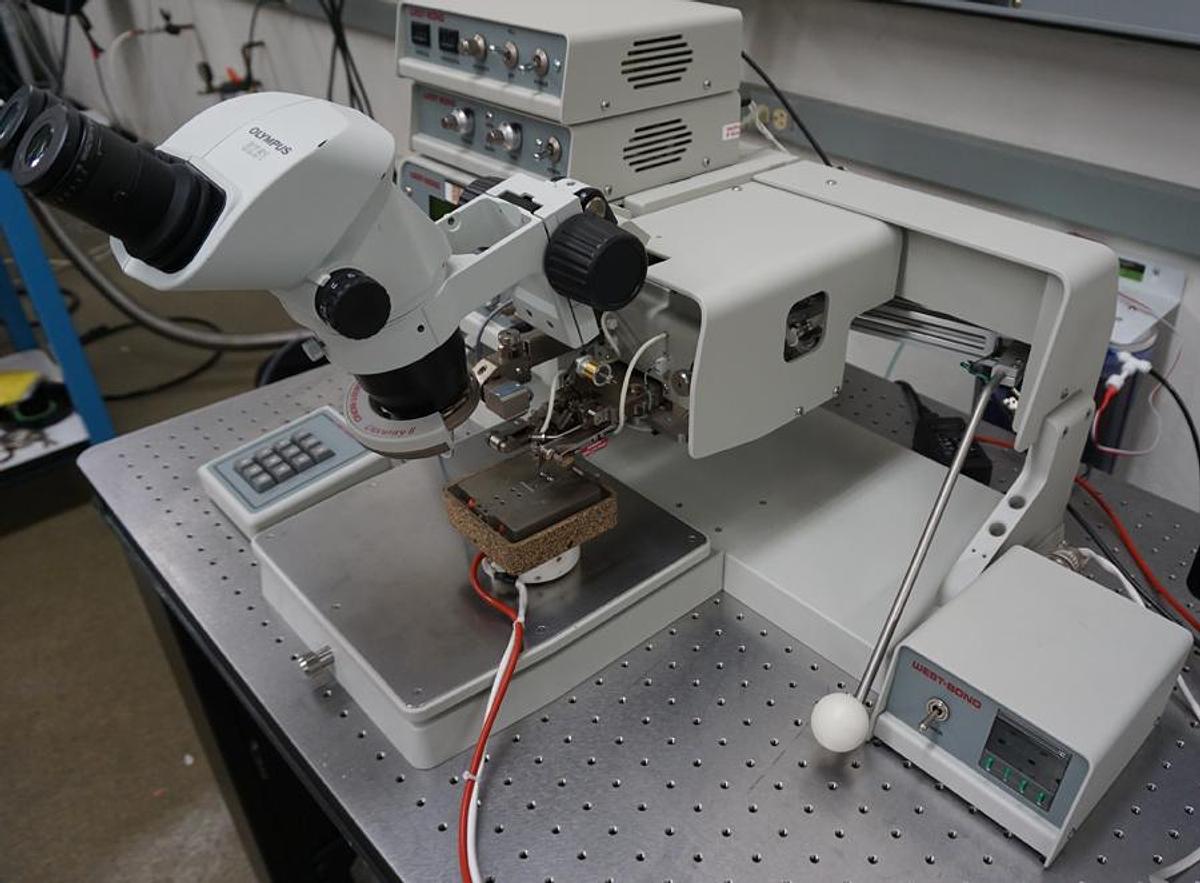 Used Westbond 4KE Semiautomatic convertible wire bonder