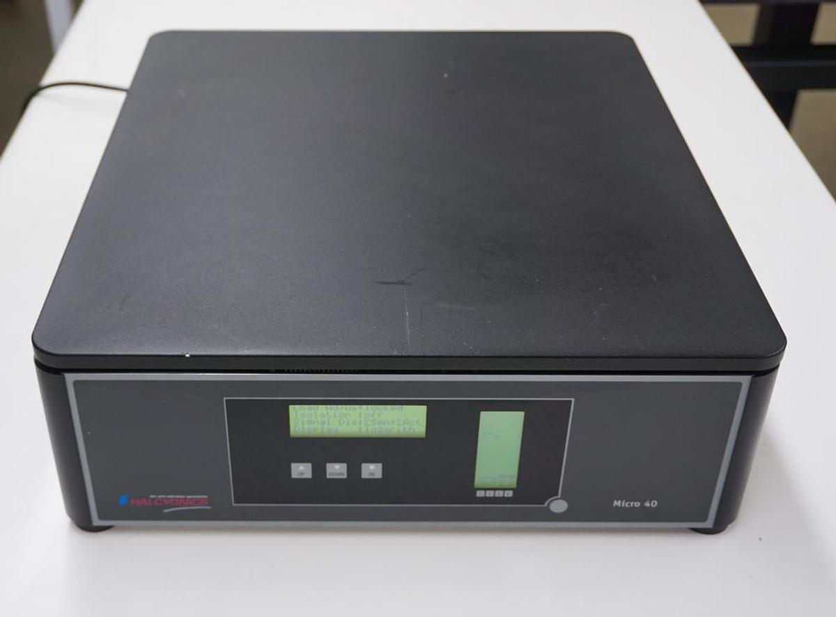 Used Halcyonics Micro 40 active vibration isolation platform 17.6"x16"