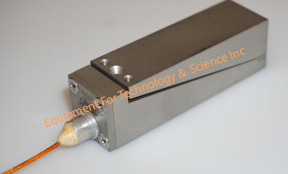 Used PI P-287K020 Vertical/ tilt Piezo Flexure stage