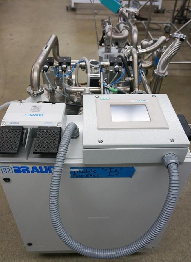 Refurbished Mbraun MB200 dual sided glovebox with Gas Purifier and internal refrigerated cabinet (2006)