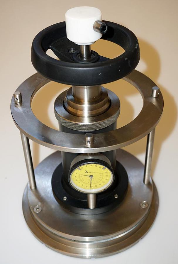Used Logitech PP8 polishing jig for 150mm wafers