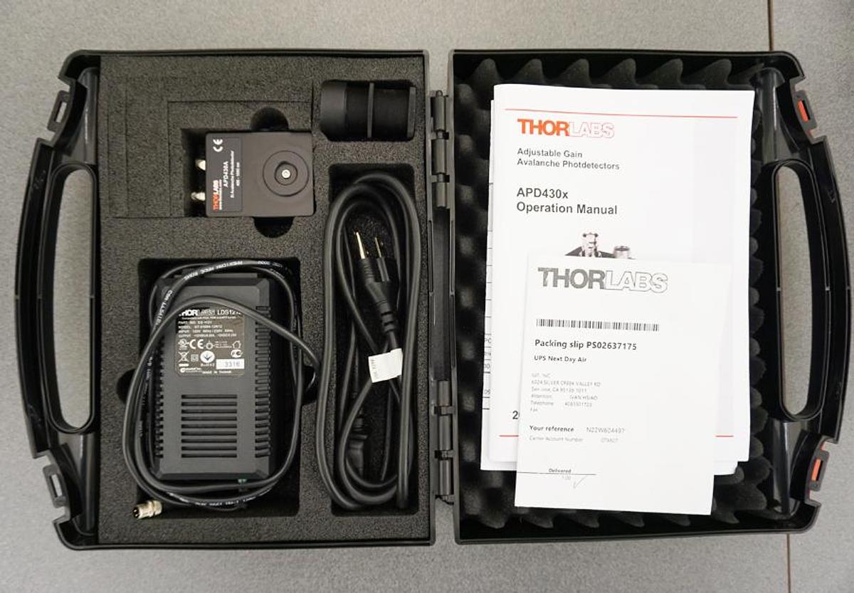 Thorlabs APD-430A Si Avalanche Photodetector 400-1000nm