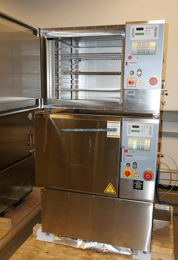 Used Despatch LLC1-51V-3  5.1cuft Clean Room Oven max 260C