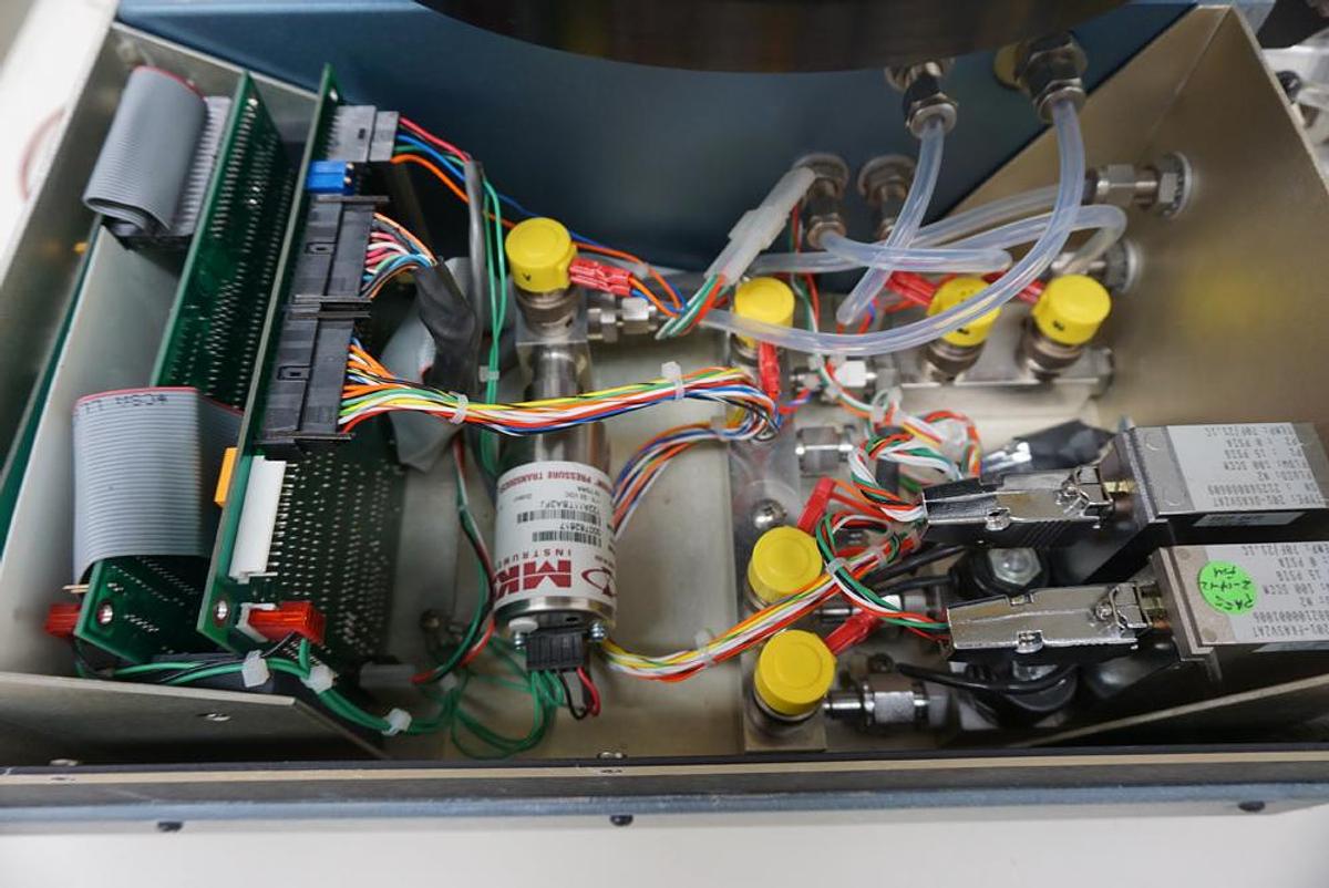 Used March CS1701 Single wafer Reactive Ion Etcher, ENI 600w 13.56mhz Rf power supply, Fomblin pump, Chiller