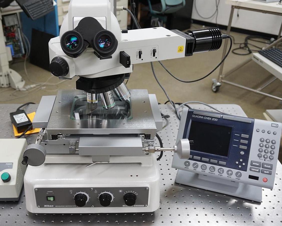Refurbished Nikon MM800 Measuring Microscope with brightfield and darkfield observation