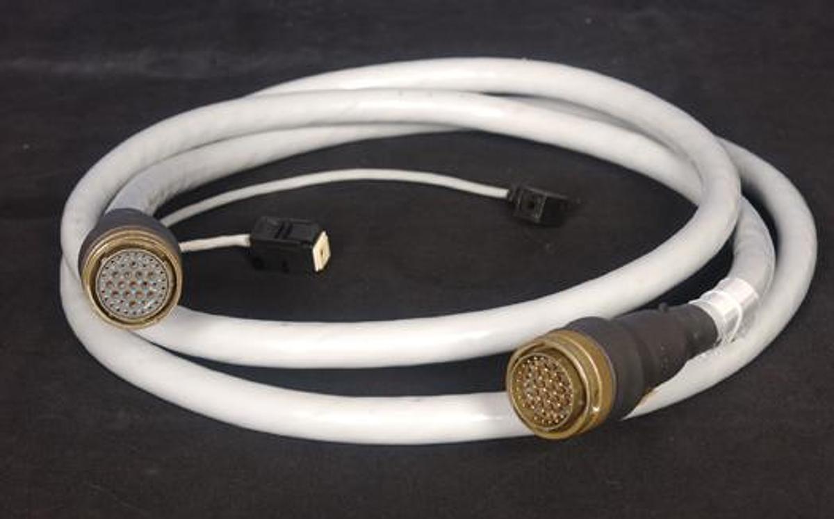 Used Pfeiffer TMU 1000M-P-C Turbo drag Pump, PM P02 682