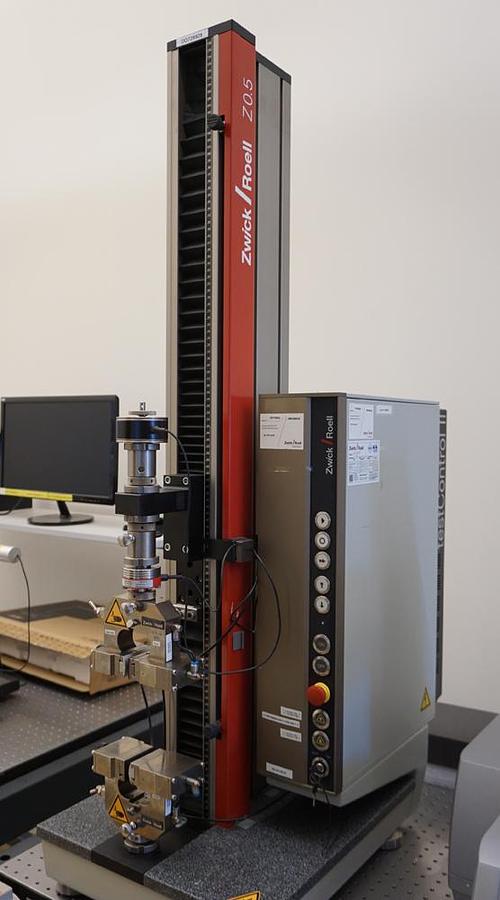 Refurbished 2017 Zwick/Roell Z0.5TN Testing machine for tensile and compression with 500N (112lbf) load capacity Includes 50N and 500N load cells, 1 pair pneumatic grips TestXpert III software