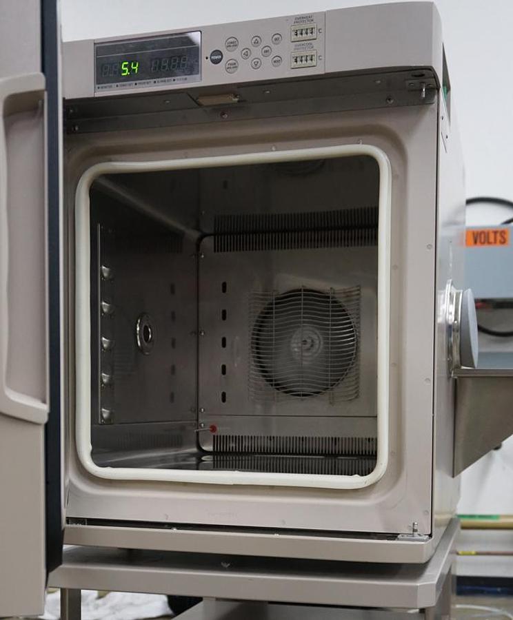 Refurbished 2004 Espec SU-661 Temperature Chamber 220v