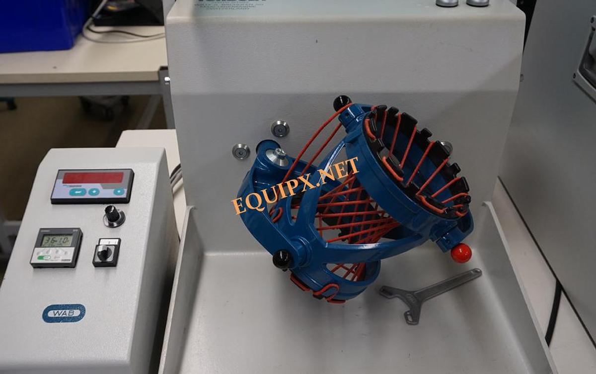 Used WAB Turbula Type T2F-CB with electronic speed control and 10Kg load capacity