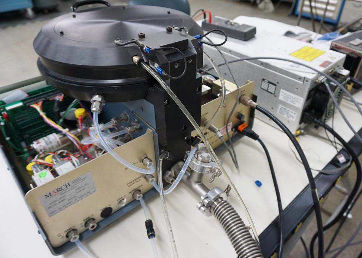 Used March CS1701 Single wafer Reactive Ion Etcher, ENI 600w 13.56mhz Rf power supply, Fomblin pump, Chiller