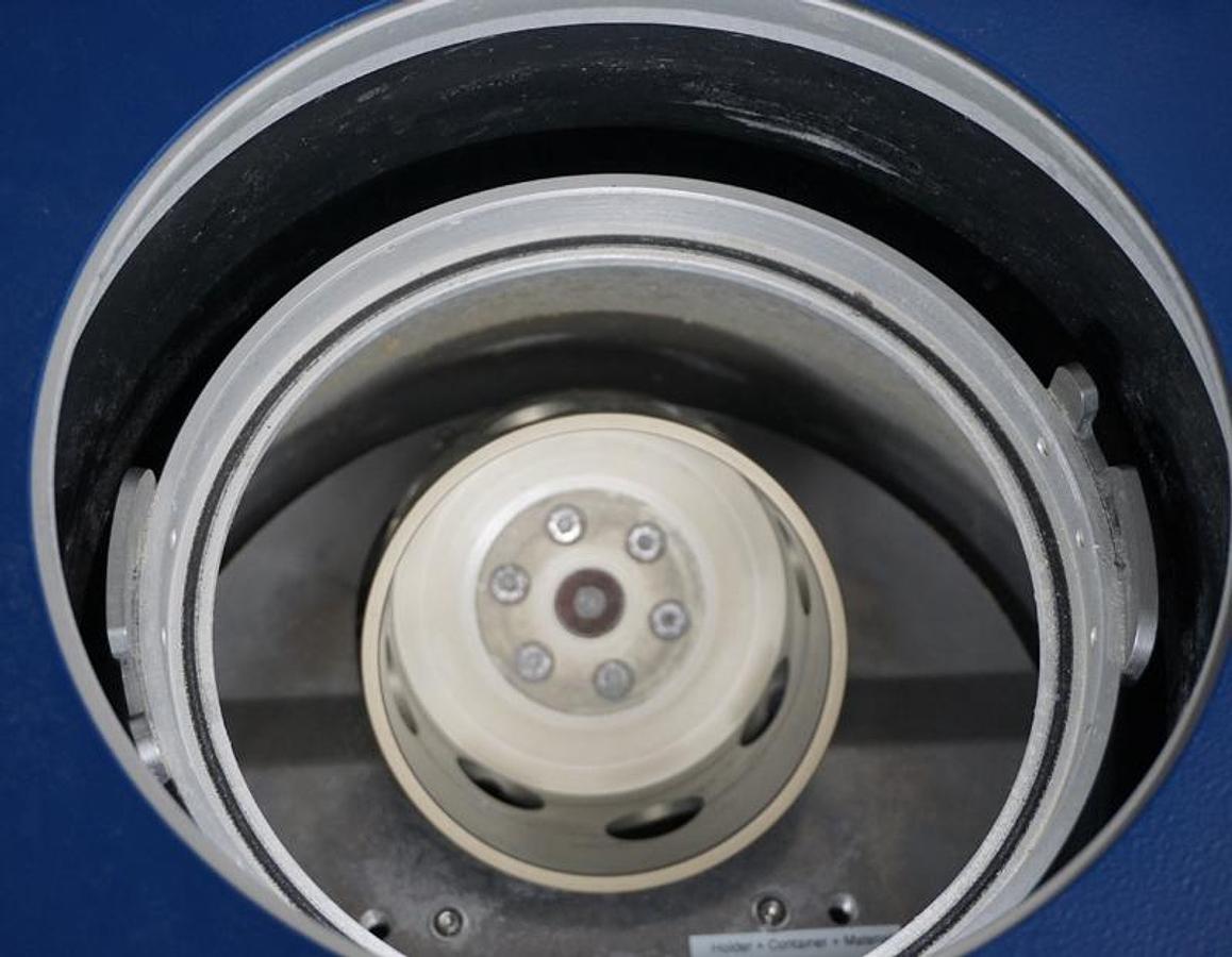 Used 2020 Hauschild DAC 1100.2 VAC speedmixer with maximum weight capacity per container 1100 grams