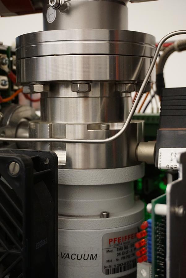 Refurbished Pfeiffer Omnistar GSD 300 O2 Benchtop Mass Spectrometer Gas Analyzer range 0-200amu