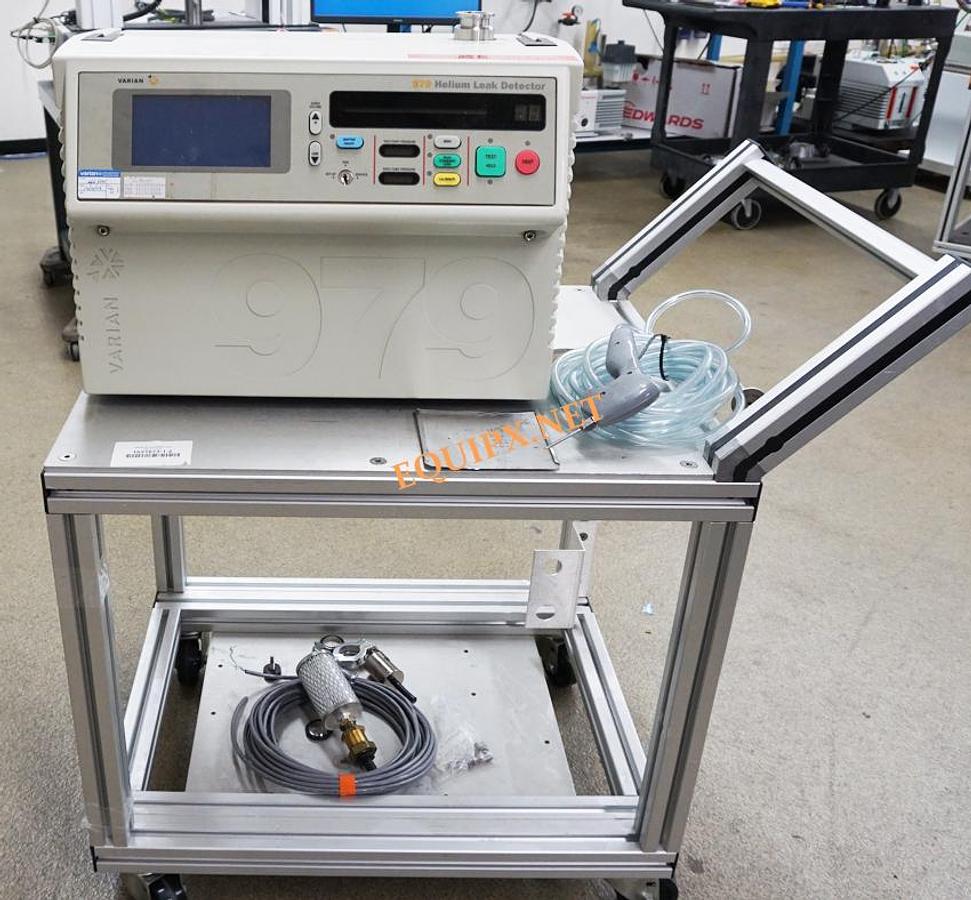 Used Varian 979 Leak detector