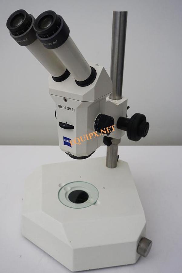 Used Zeiss SV11 Binocular stereozoom with transmitted light base