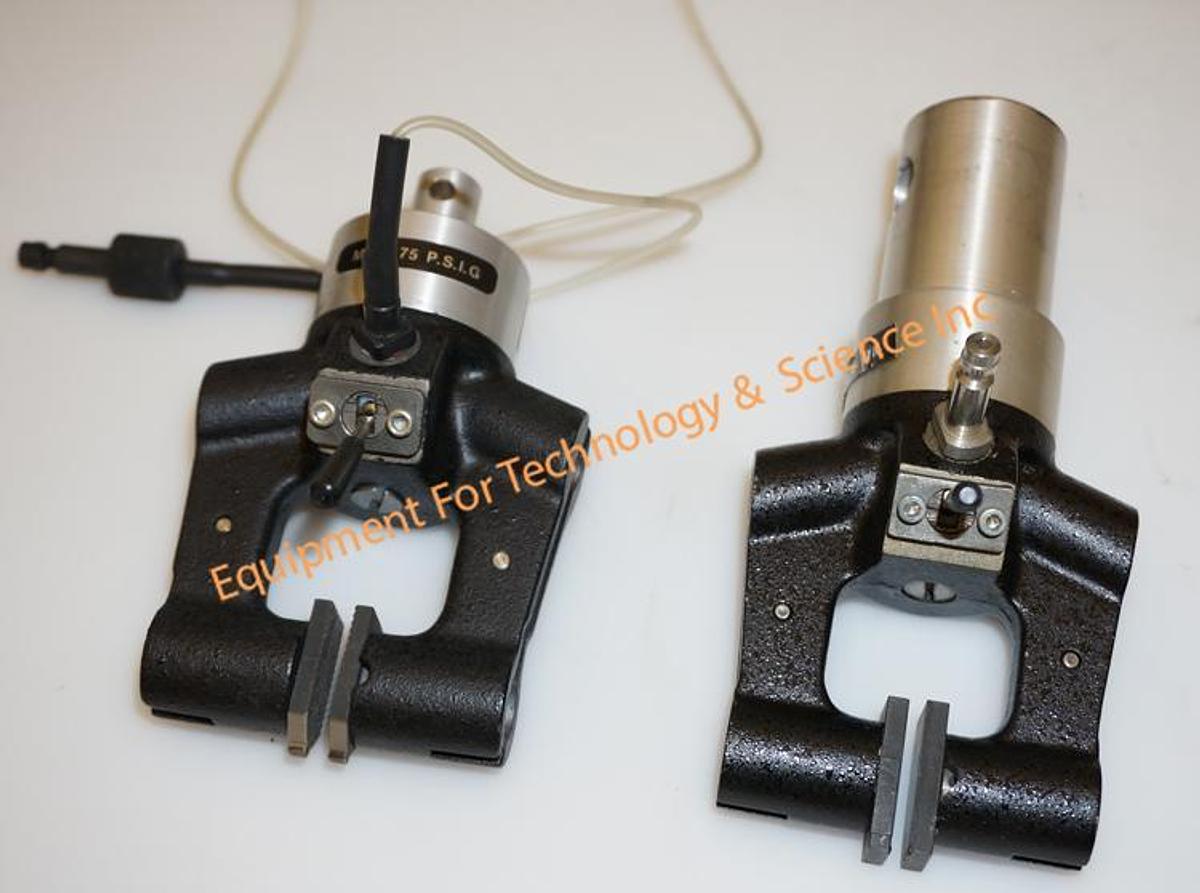 Used Instron 2712-002 10lbf pneumatic grips