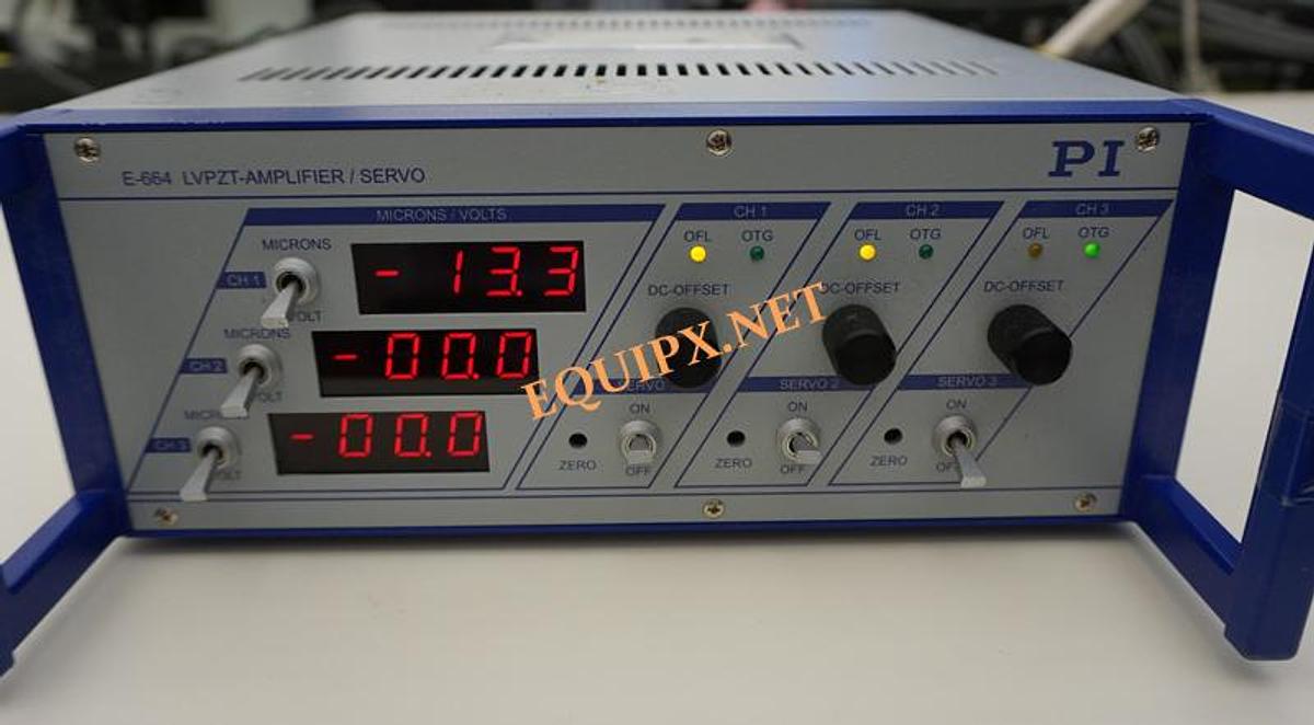 Used PI E-664.S3 NanoCube® piezo controller, 3 axes, strain gauge sensors, -20 to 120 V