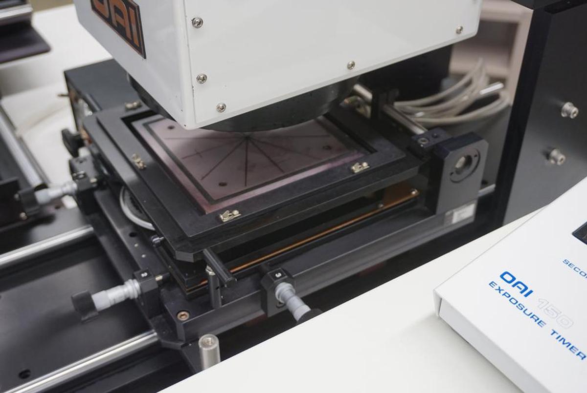 Used Newport 83210-V mask alignment fixture for vacuum contact and proximity printing