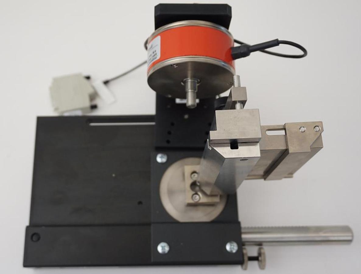 Refurbished 2017 Zwick/Roell Z0.5TN Testing machine for tensile and compression with 500N (112lbf) load capacity Includes 50N and 500N load cells, 1 pair pneumatic grips TestXpert III software
