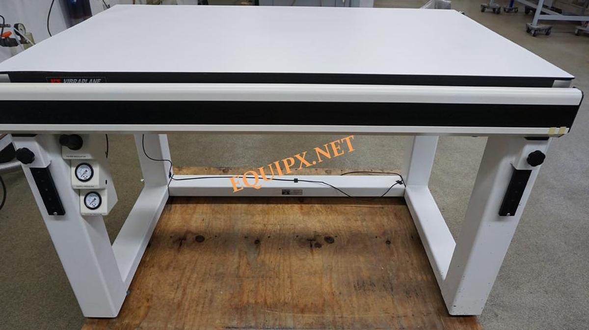 Used Kinetic Systems 9101-02-21 30x48, 800 lb capacity, 2" composite top surfaced with white laminate