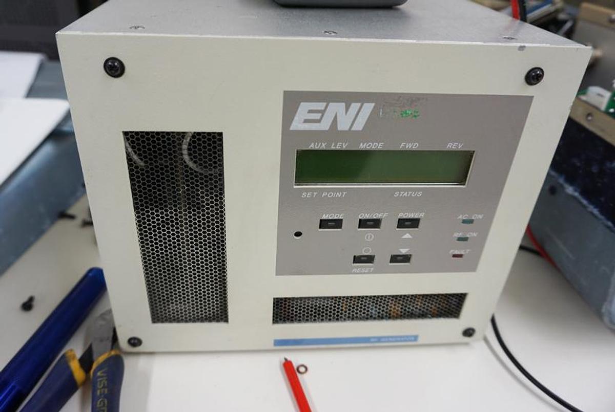 Used March CS1701 Single wafer Reactive Ion Etcher, ENI 600w 13.56mhz Rf power supply, Fomblin pump, Chiller