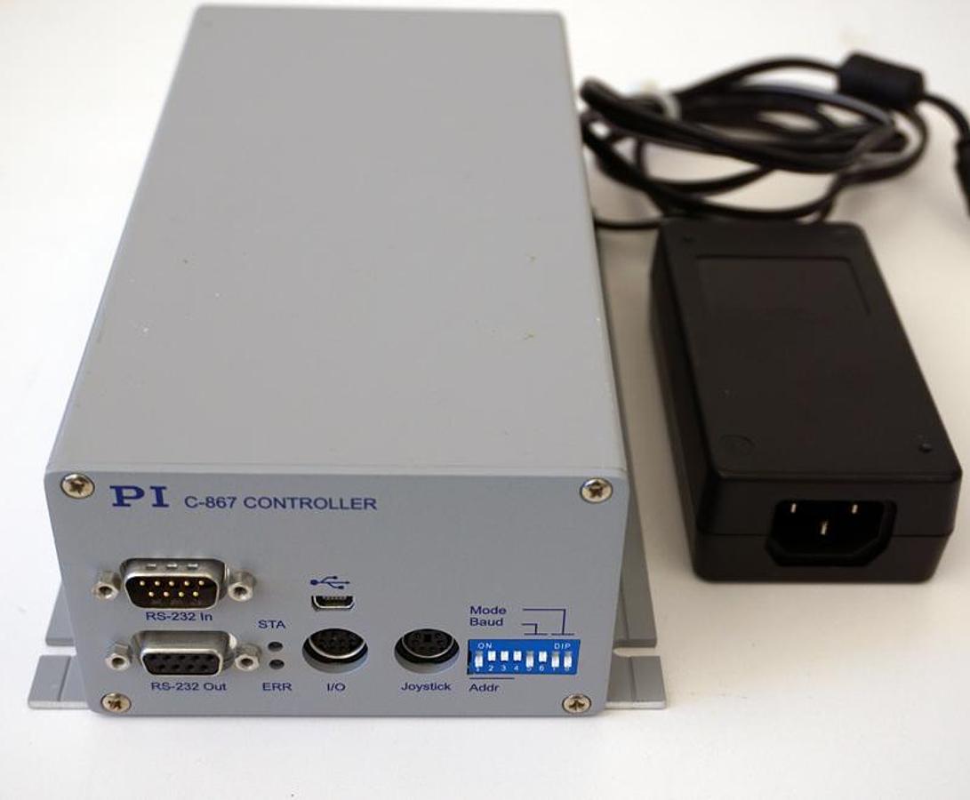 Used PI Physik M-663.465 3 axis micropositioning piezo stage with C-867, C-867.260 controllers