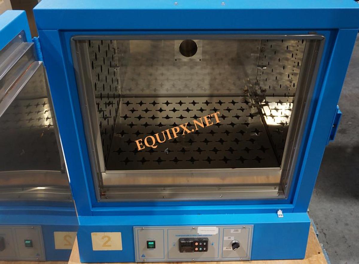 Used Cascade Tek TFO-5 5 cu ft. Forced air oven max temp 300C