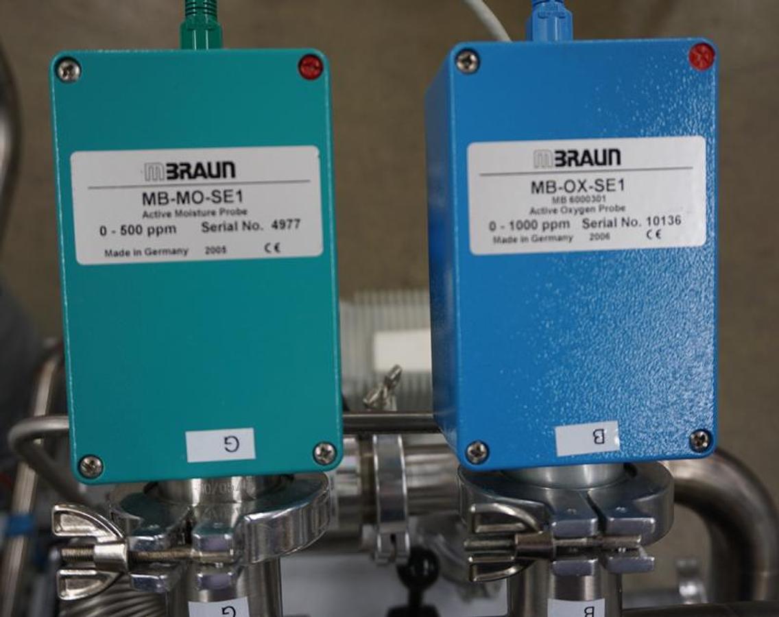 Used Mbraun Labmaster MB200 dual sided glovebox with Angstrom Engineering thermal evaporator (2010)