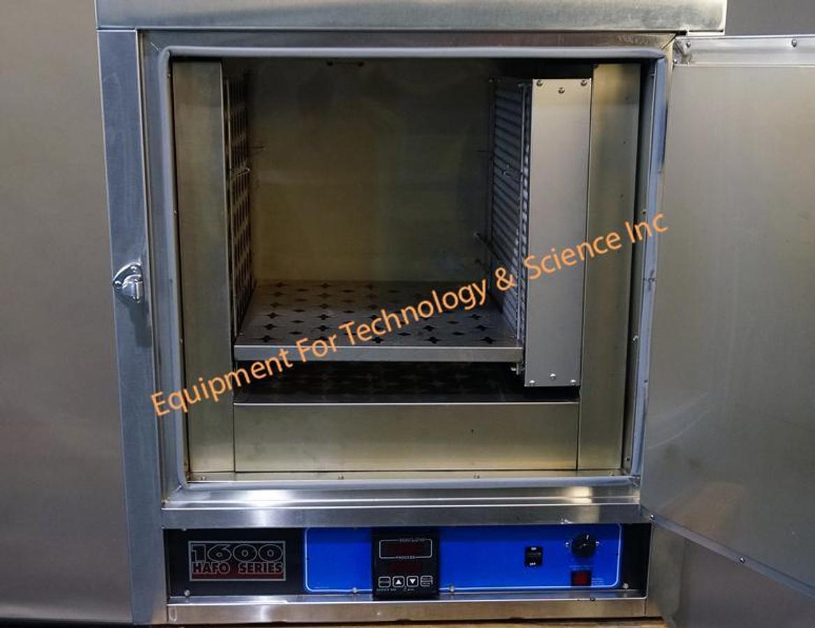 Used VWR 1601 HEPA Clean room oven