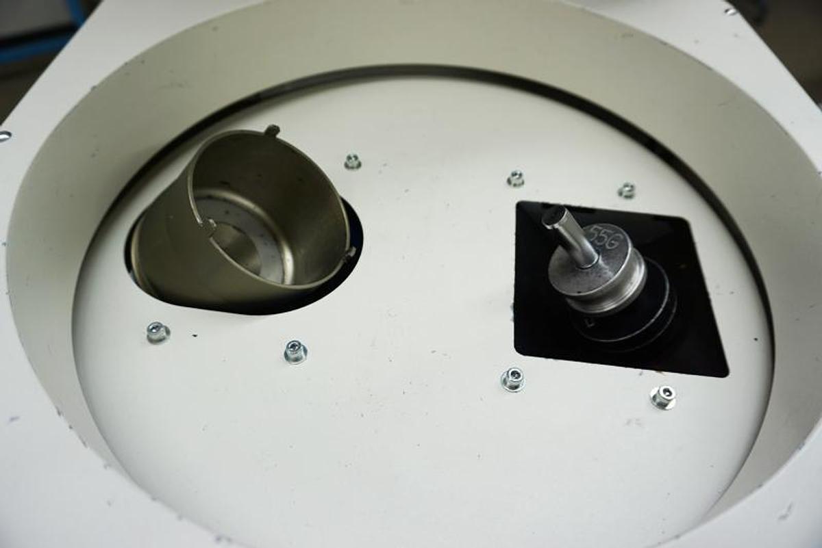 Refurbished 2012 Kurabo Mazerustar KK-250S Planetary Mixer 250g Capacity