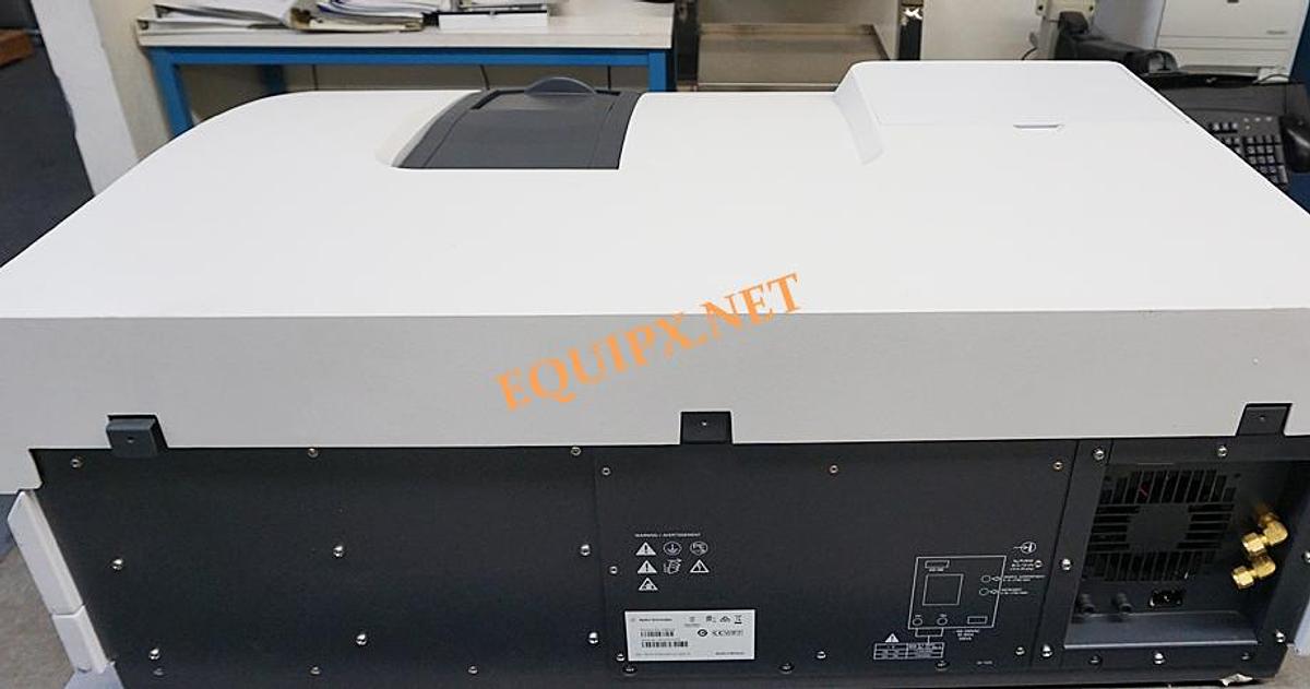 Used Agilent Cary 5000 UV-VIS-NIR spectrophotometer 175nm to 3300nm with WIN UV software (2020) NEVER INSTALLED