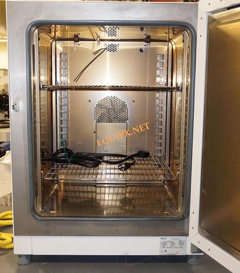Used Thermo Scientific Hereatherm OMH100 laboratory oven max temp 330C